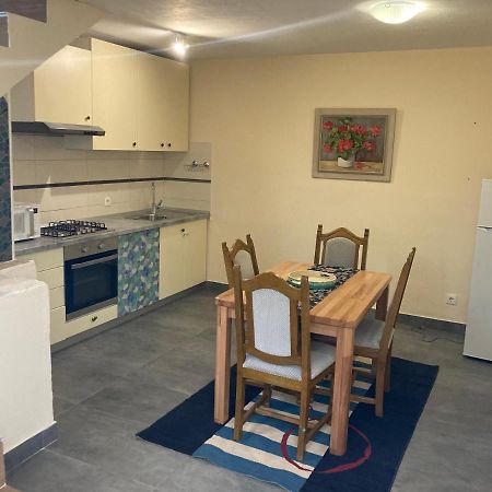 Relax And Explore, Alva Apartment Solin Buitenkant foto